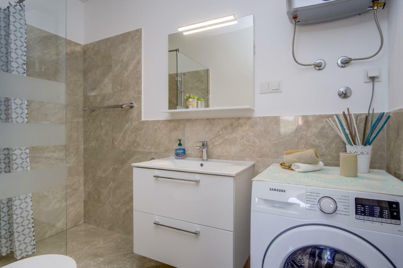 Apartman Filip Mali Lošinj Esterno foto